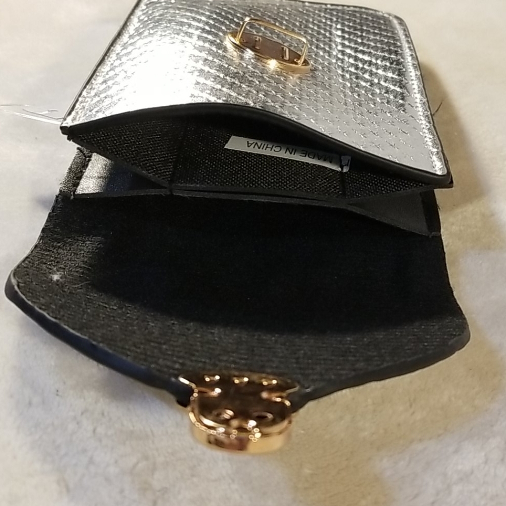 Brand New Biconic Define Yourself Phone Purse - Picture 3 of 4